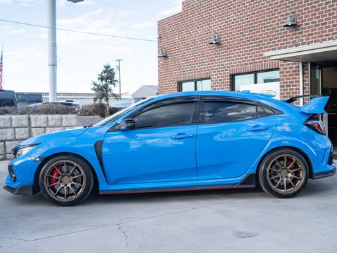 Used 2021 Honda Civic Type R image 3