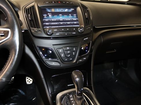 Used 2017 Buick Regal GS w/ Driver Confidence Package #2 image 41