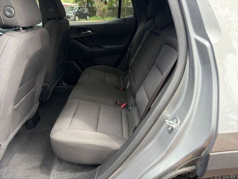 Used 2025 Chevrolet Equinox LT FWD image 36