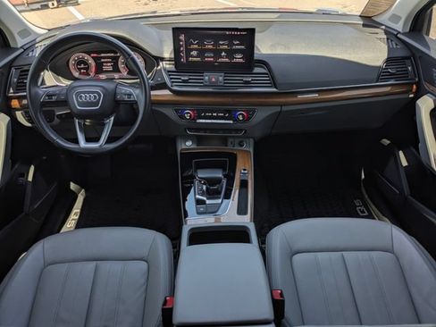 Used 2022 Audi Q5 2.0T Premium Plus w/ Premium Plus Package AWD/4WD image 19