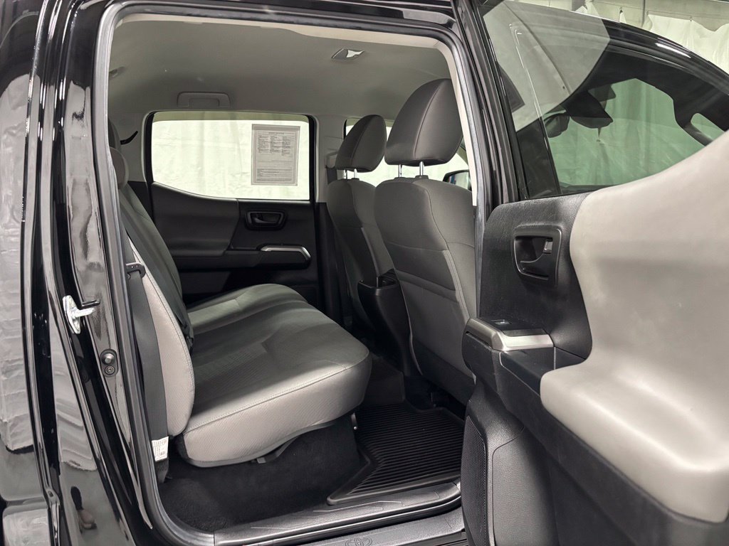 Used 2022 Toyota Tacoma SR5 AWD/4WD image 51