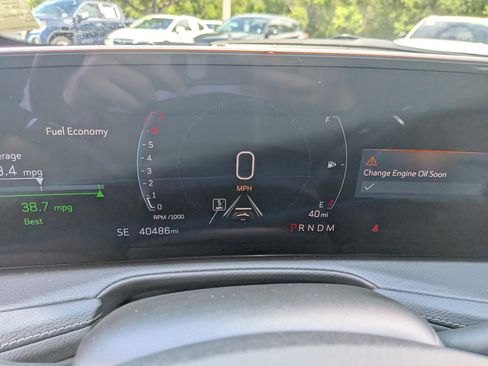 Used 2025 Cadillac XT4 Premium Luxury FWD image 25