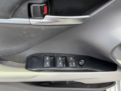 Used 2018 Toyota Camry LE FWD image 22