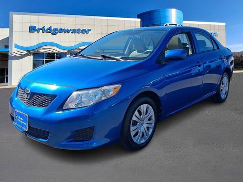 Used 2010 Toyota Corolla FWD image 3
