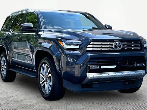 Used 2025 Toyota 4Runner Limited AWD/4WD image 3