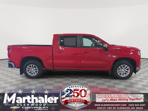 Used 2022 Chevrolet Silverado 1500 LT AWD/4WD image 1