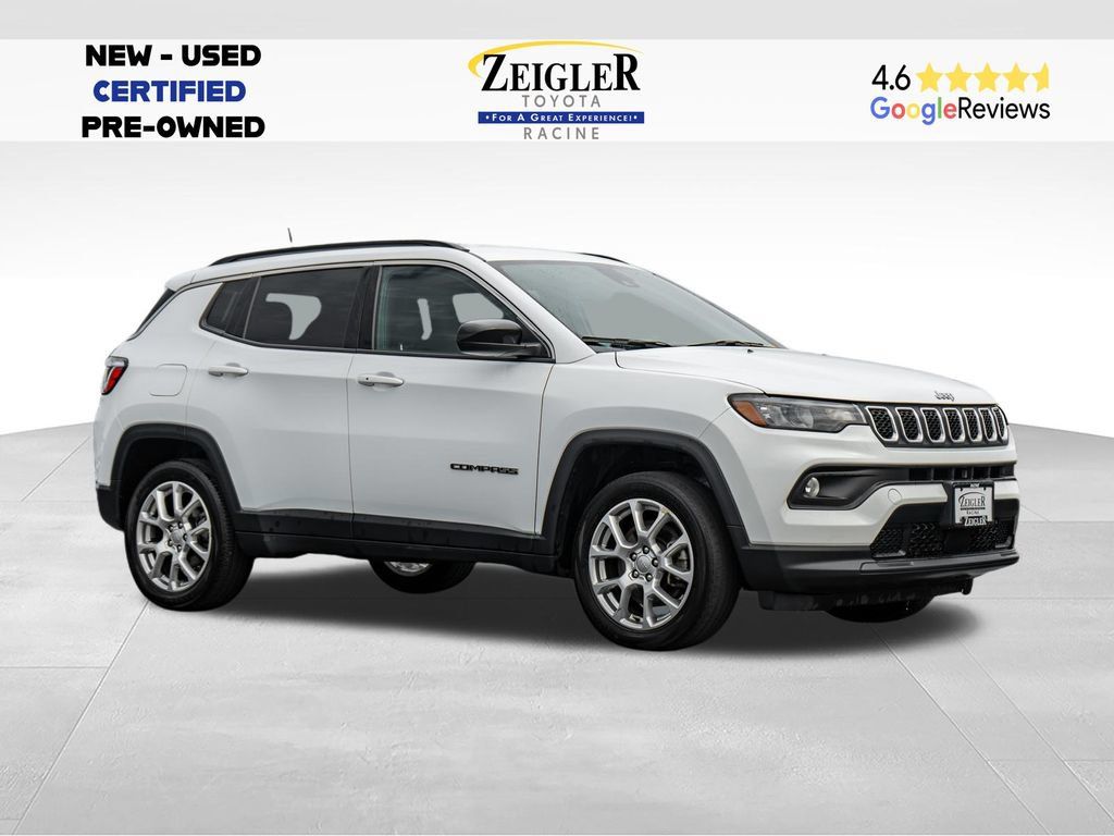 Used 2023 Jeep Compass Latitude AWD/4WD image 1