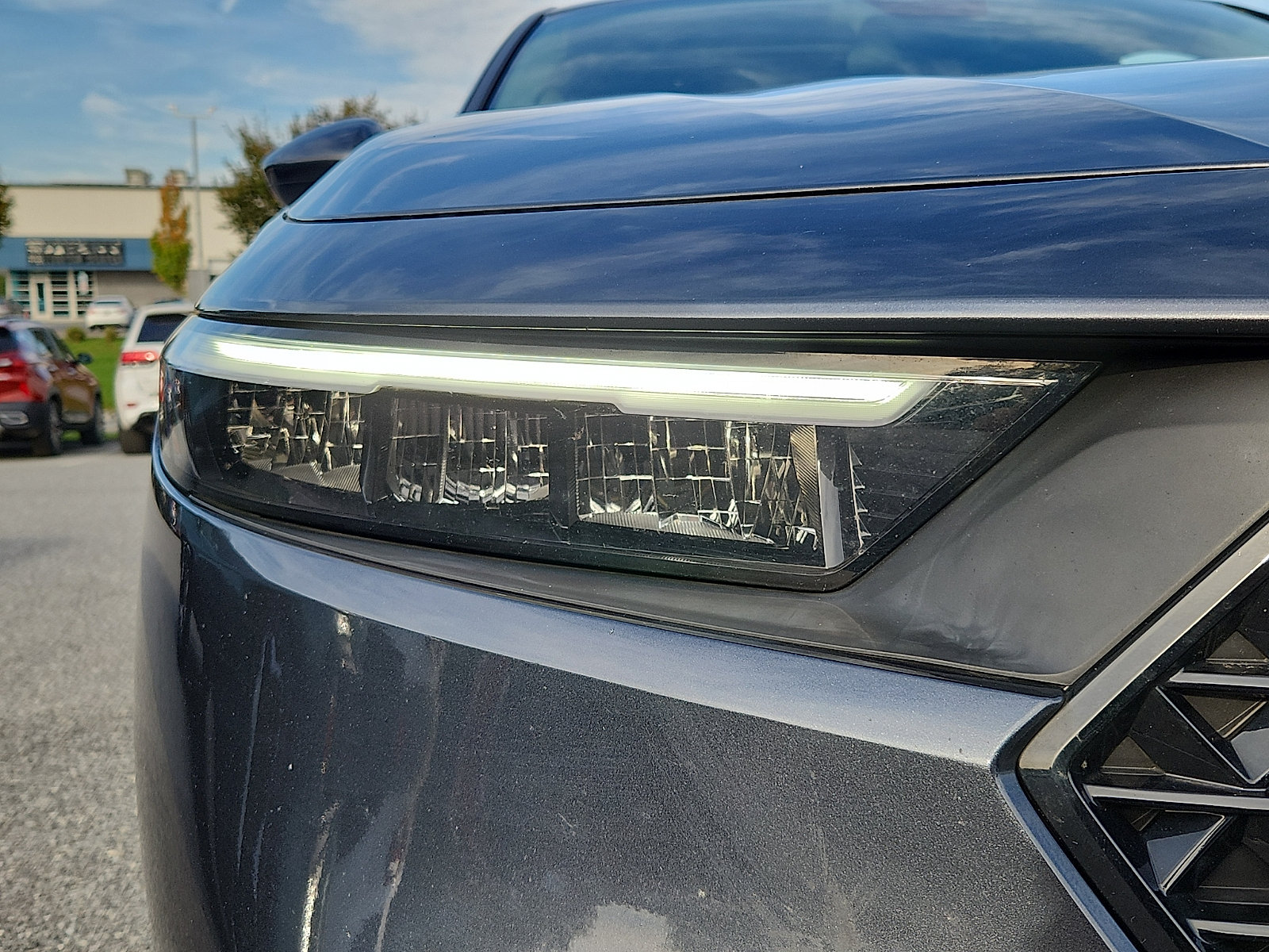 Used 2023 Honda Accord EX image 9
