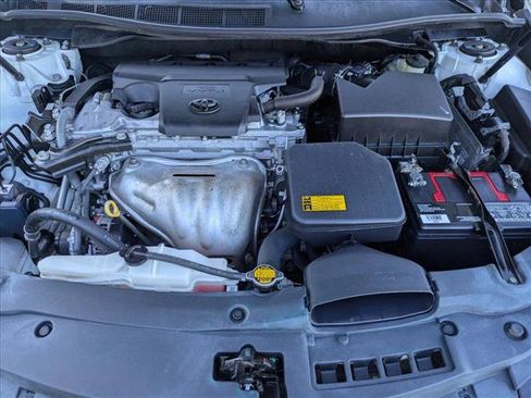 Used 2015 Toyota Camry SE image 21