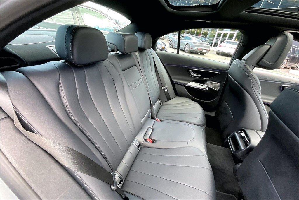 Used 2026 Mercedes-Benz E 350 4MATIC Sedan image 19
