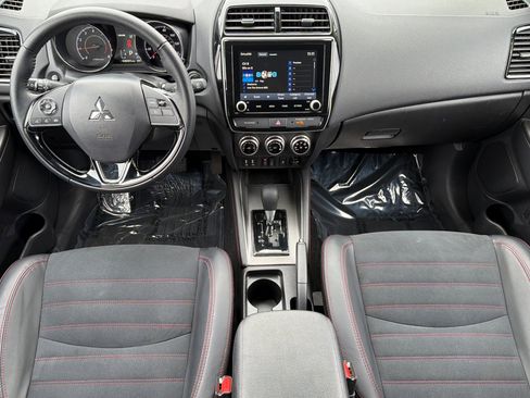 Used 2024 Mitsubishi Outlander Sport SE image 13