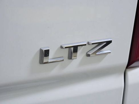 Used 2024 Chevrolet Silverado 1500 LTZ AWD/4WD image 15