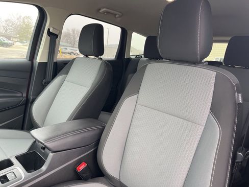 Used 2019 Ford Escape SE image 12