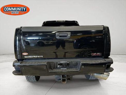 Used 2012 GMC Sierra 2500 Denali w/ Suspension Package, Off-Road AWD/4WD image 6
