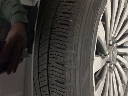 Used 2020 Lincoln Navigator Reserve w/ Luxury Package image 6