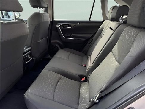 Used 2021 Toyota RAV4 XLE image 11