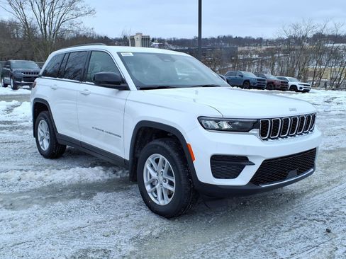 New 2026 Jeep Grand Cherokee Laredo X AWD/4WD image 4