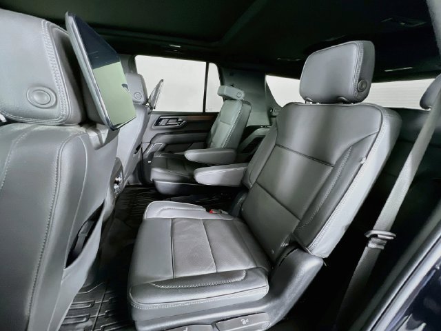 Used 2025 GMC Yukon Denali w/ Denali Reserve Package AWD/4WD image 27