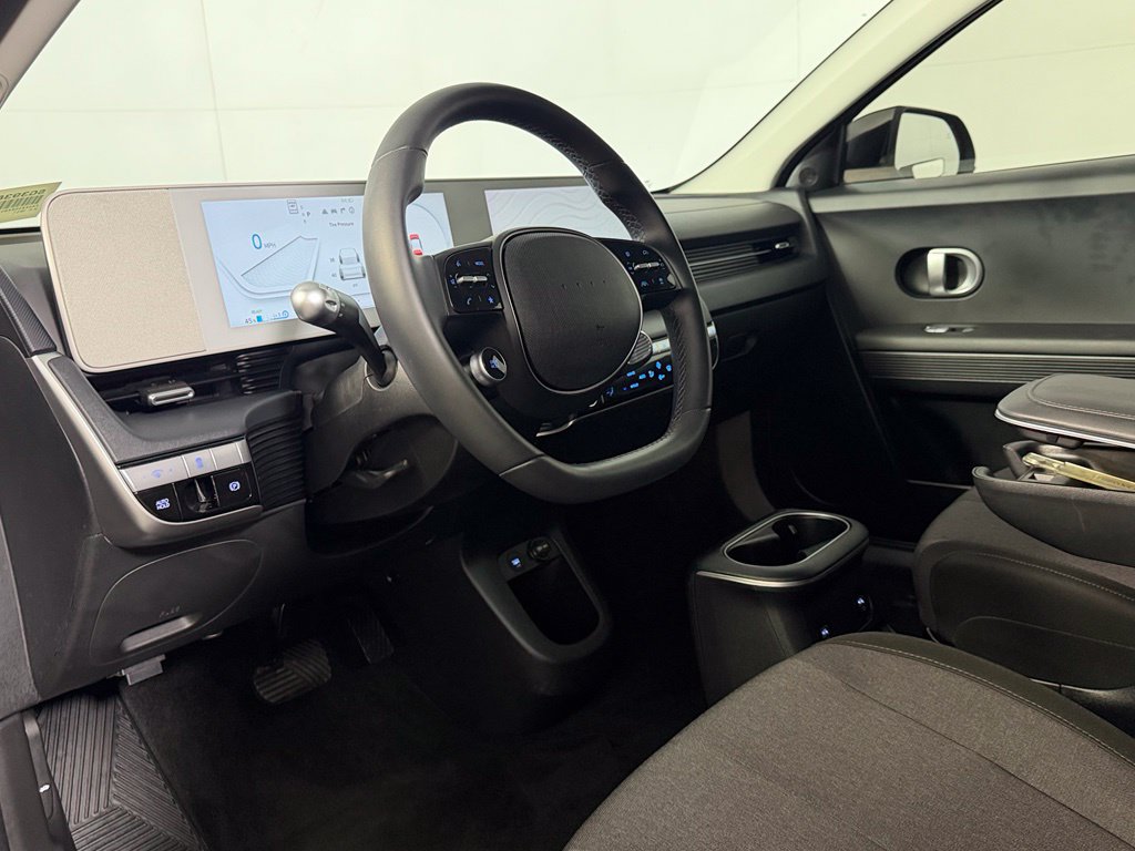 Used 2024 Hyundai Ioniq 5 SE RWD image 13