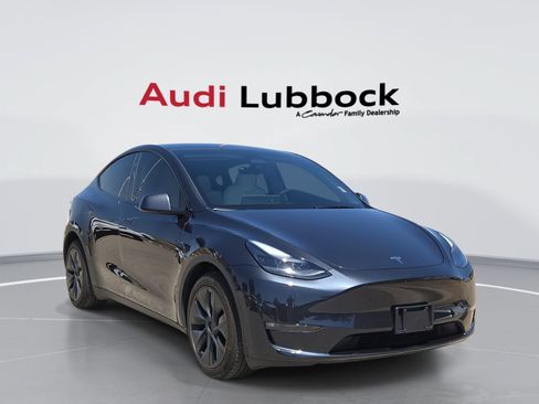 Used 2025 Tesla Model Y Long Range AWD/4WD image 1
