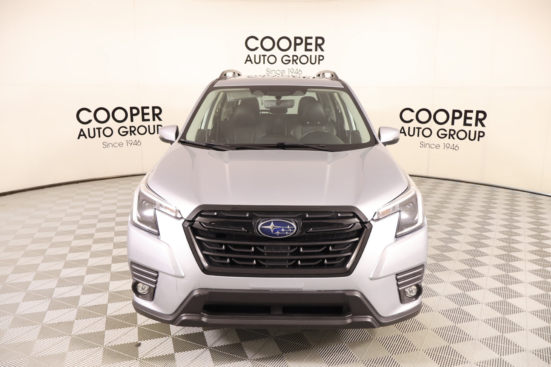 Used 2024 Subaru Forester Limited w/ Convenience Package AWD/4WD image 9