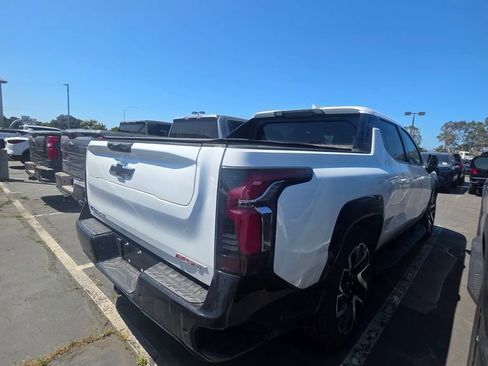 Certified 2025 Chevrolet Silverado EV RST image 3