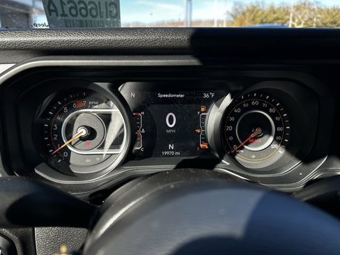 Used 2024 Jeep Wrangler Willys image 20
