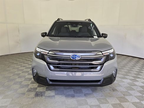 New 2025 Subaru Forester Premium image 3