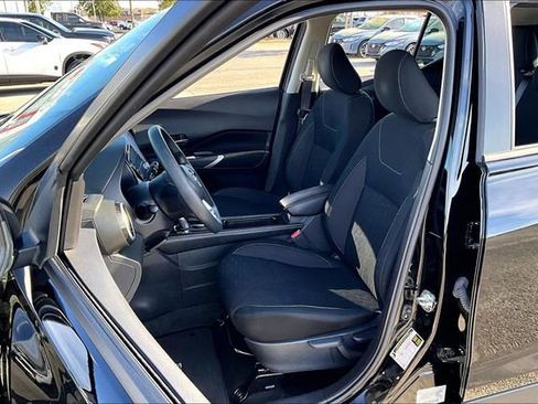 Certified 2024 Nissan Kicks SV image 18