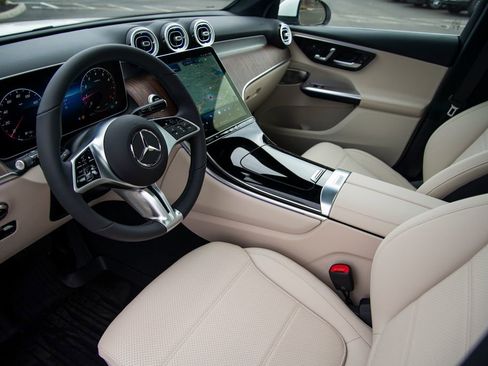 New 2026 Mercedes-Benz GLC 300 4MATIC image 10