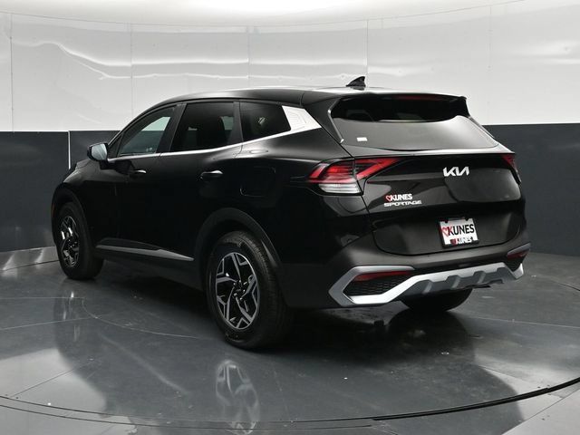Used 2025 Kia Sportage LX FWD image 11