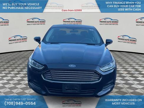 Used 2014 Ford Fusion SE image 2