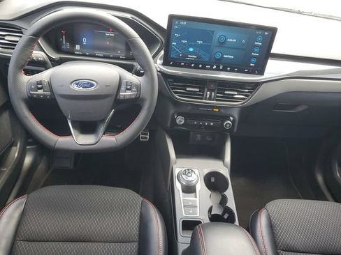 Used 2023 Ford Escape ST-Line w/ Tech Pack #1 AWD/4WD image 13