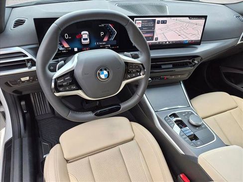 Used 2025 BMW 230i Coupe w/ Convenience Package RWD image 10