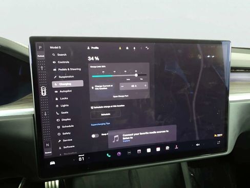 Used 2022 Tesla Model S Base image 32
