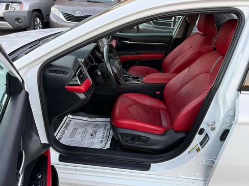 Used 2021 Toyota Camry XSE w/ Navigation Package image 12