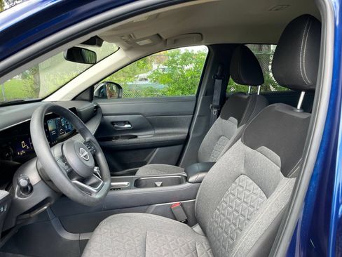 Used 2026 Nissan Kicks SV FWD image 24