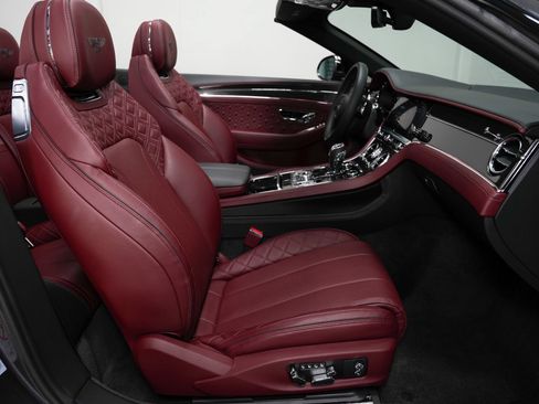 Used 2021 Bentley Continental GT V8 AWD/4WD image 14