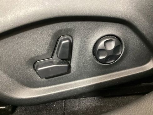 Used 2018 Jeep Compass Latitude w/ Popular Equipment Group image 13