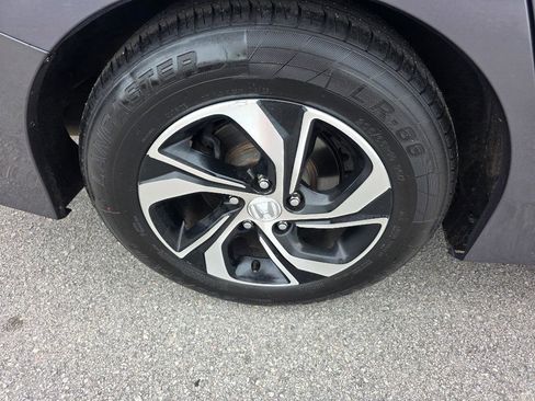 Used 2017 Honda Accord LX image 18