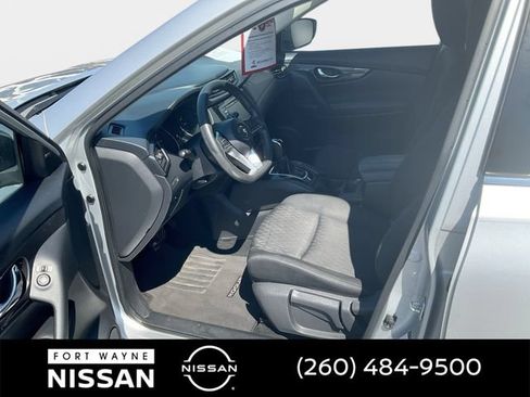 Used 2018 Nissan Rogue S FWD image 10