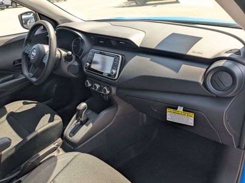 New 2025 Nissan Kicks Play S image 33