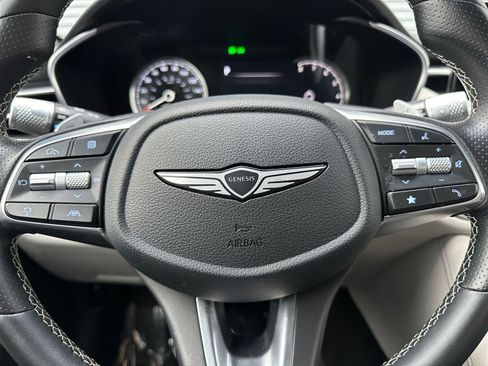 Used 2025 Genesis G70 2.5T image 29