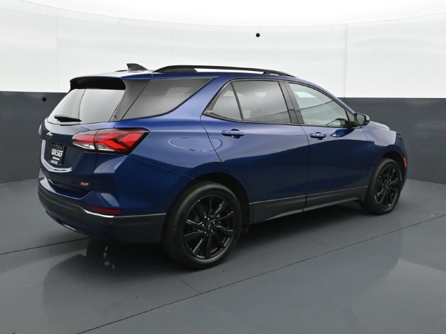 Used 2022 Chevrolet Equinox RS w/ RS Leather Package AWD/4WD image 7