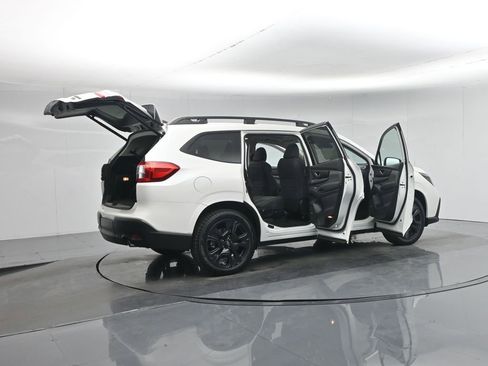 Used 2023 Subaru Ascent Onyx Edition Limited image 6