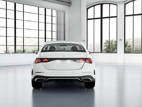 Certified 2025 Mercedes-Benz E 350 4MATIC Sedan image 24
