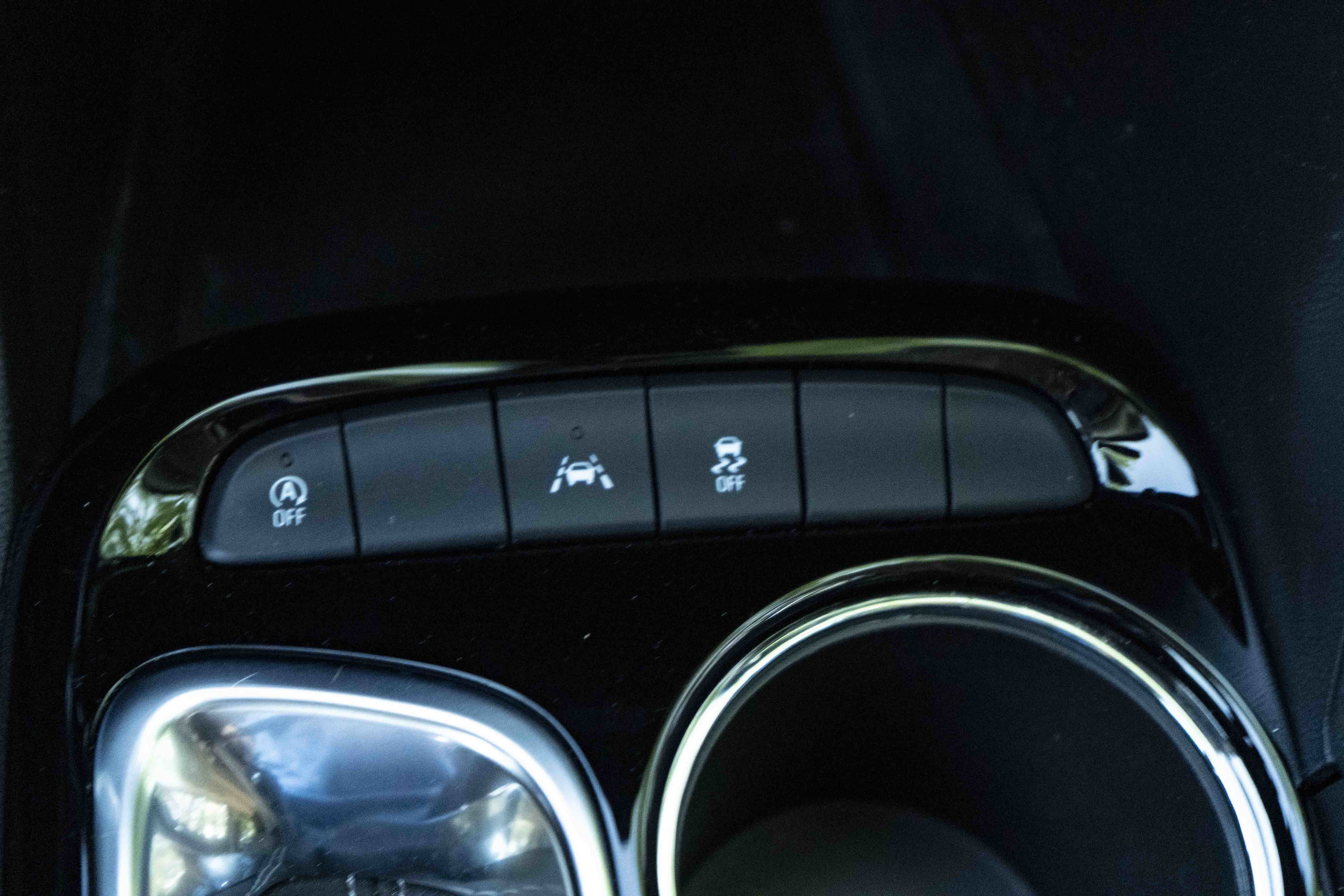 Used 2023 Buick Encore GX Essence w/ Experience Buick Package FWD image 33