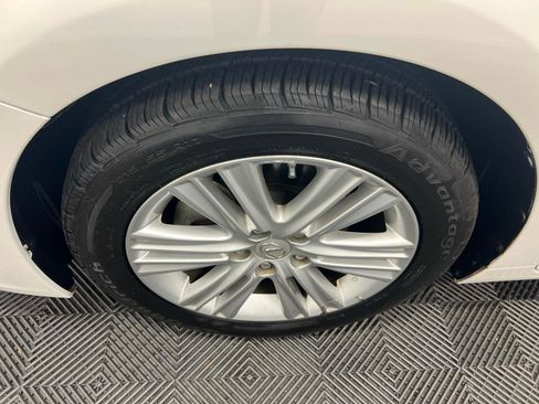 Used 2015 Lexus ES 350 w/ Premium Package image 36