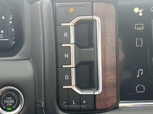 Used 2023 GMC Yukon Denali Ultimate AWD/4WD image 36