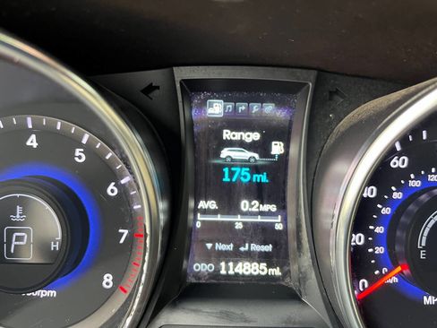 Used 2014 Hyundai Santa Fe Limited w/ Ultimate Package 07 image 21